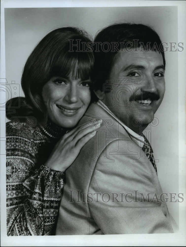 1973 Press Photo Marty Brill and Nancy Dussault in The New Dick Van Dyke Show- Historic Images