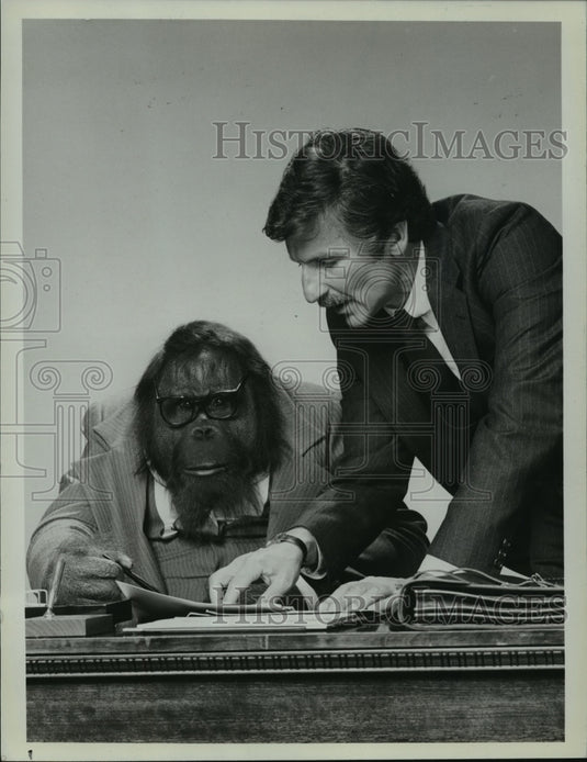 1983 Press Photo Mr. Smith and Leonard Frye in "Mr. Smith" - mjp02063-Historic Images