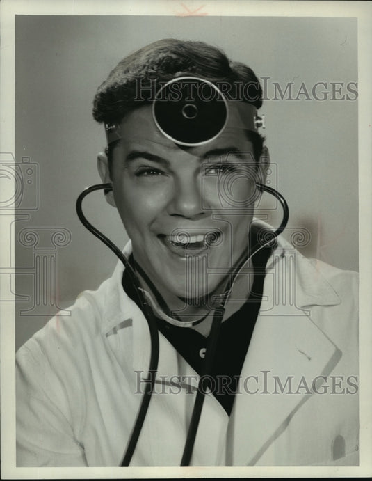 1962 Warren Berliner in "The Ham in The Family"  - Historic Images