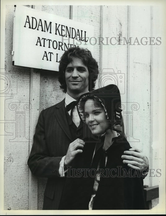 1981 Press Photo L. Boomer and M. Sue Anderson in "Little House on the Prairie" - Historic Images