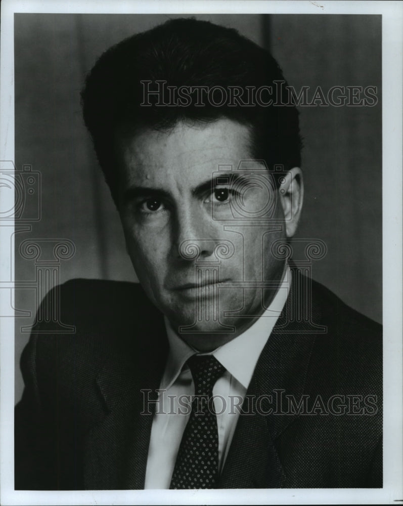 1989, Anti crime crusader John Walsh - mjp02308 - Historic Images