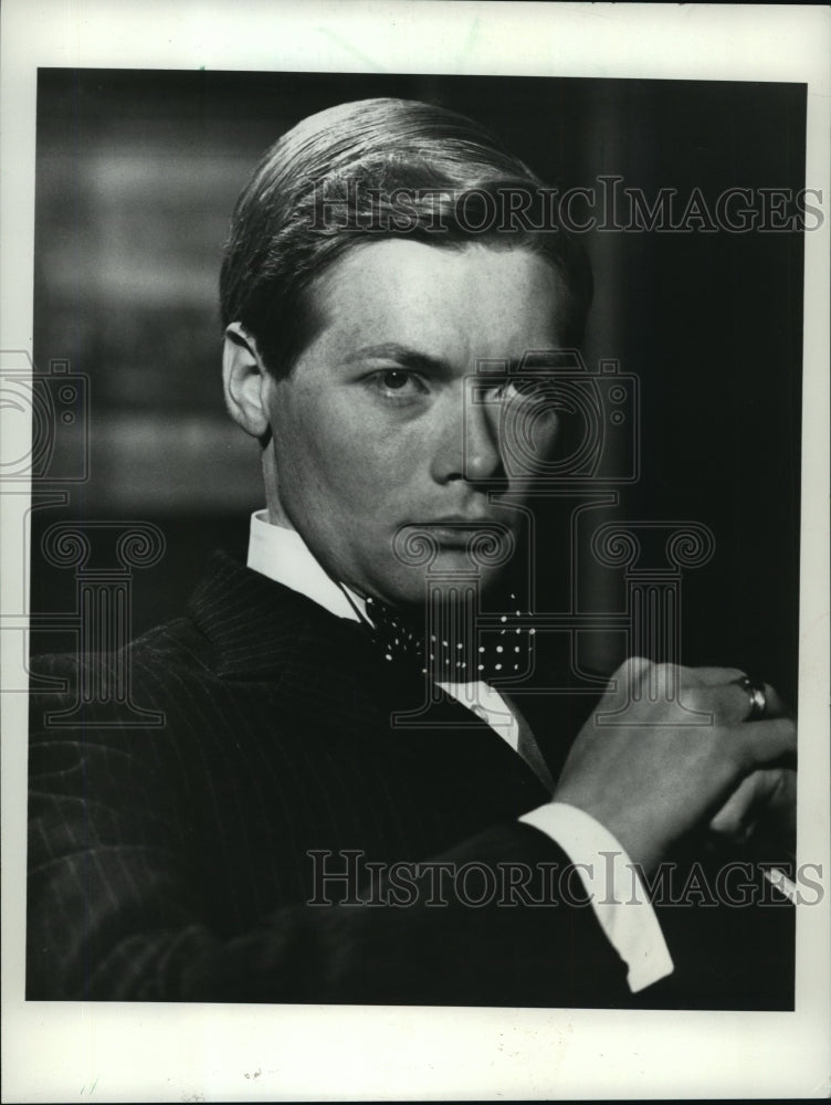 1976 Press Photo Simon Ward stars as Winston Churchill in &quot;Young Winston&quot; - Historic Images