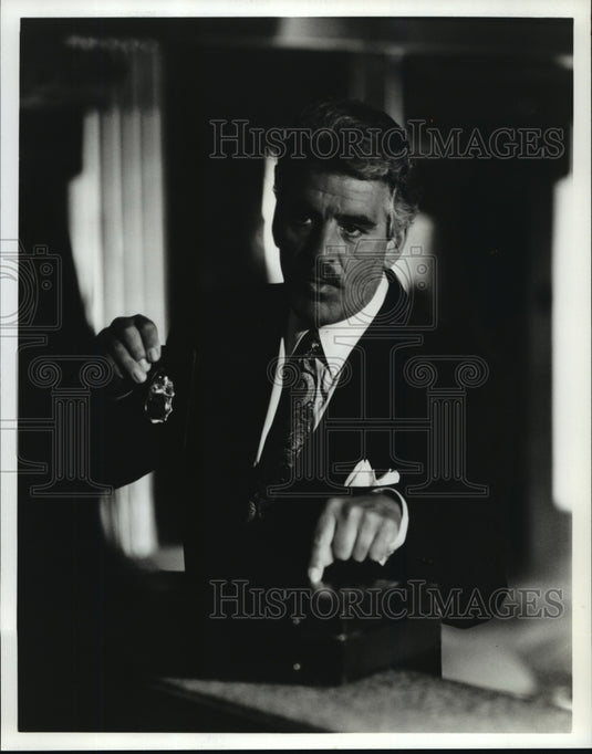 1991 Press Photo Dennis Farina in "The Case of the Hillside Strangler" - Historic Images