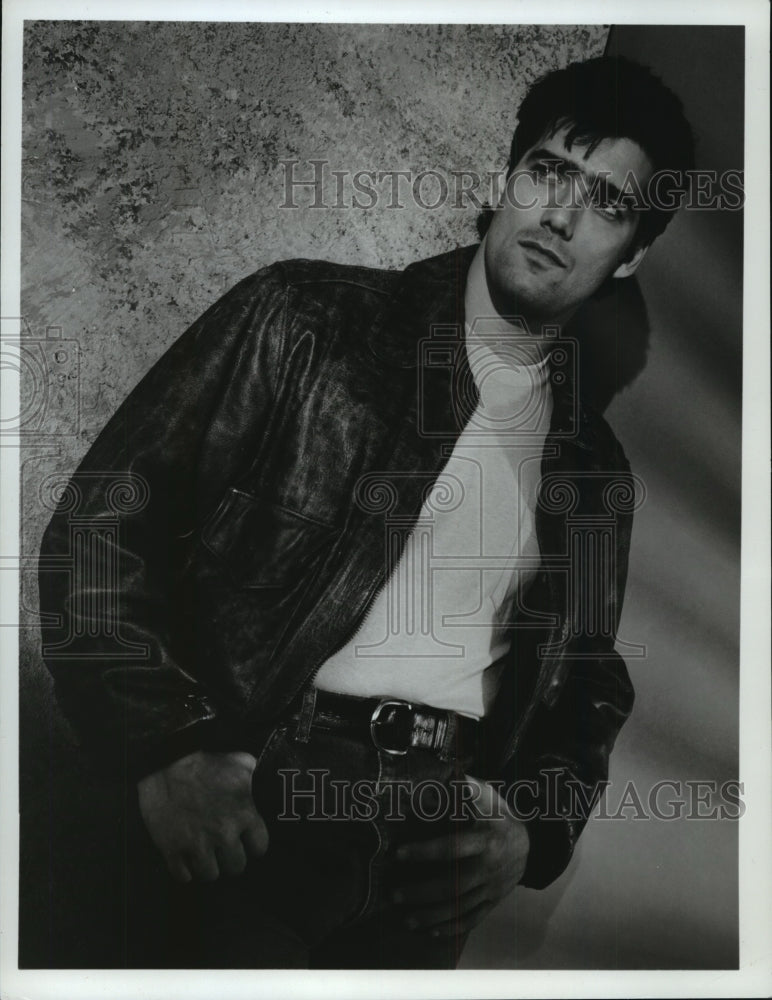 1987 Press Photo Ken Wahl stars as Vinnie Terranova in &quot;Wiseguy&quot; - mjp02631 - Historic Images