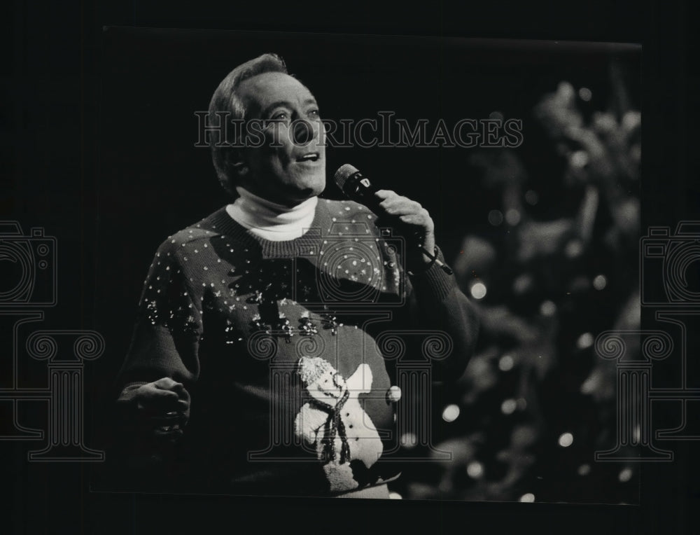 1988 Andy Williams performing at the Riverside Theater  - Historic Images