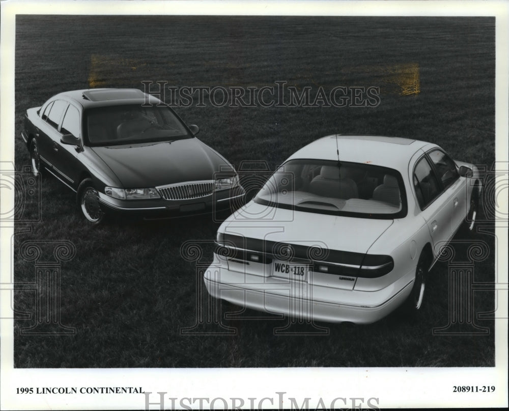 1995 Press Photo 1995 Lincoln Continental - mjp02979 - Historic Images