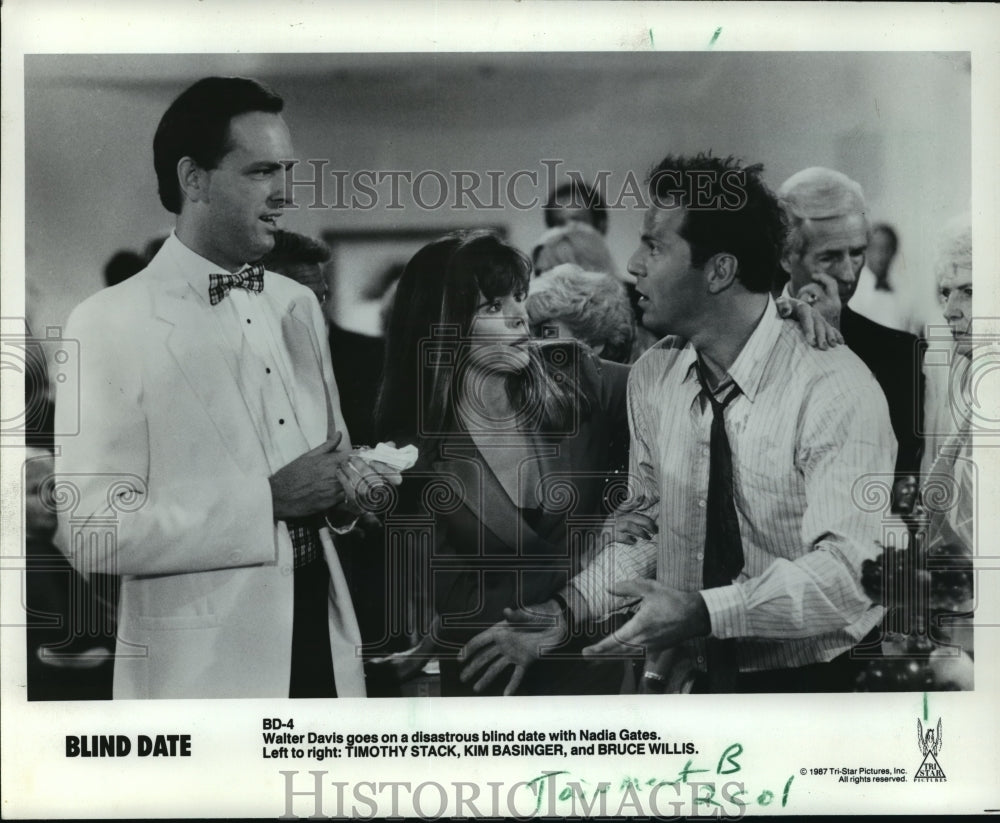 1987 Press Photo Timothy Stack, Kim Basinger and Bruce Willis in "Blind Date"- Historic Images