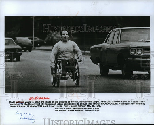 1978, David Williamson pushes himself in a workout for a marathon - Historic Images