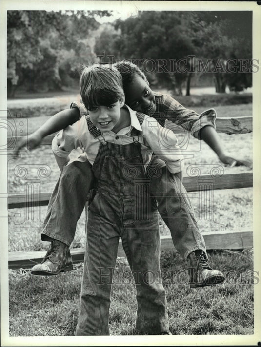 1980, B. Godfrey Wilson and J. Hodge Johnson in "Palmerstown, U.S.A." - Historic Images