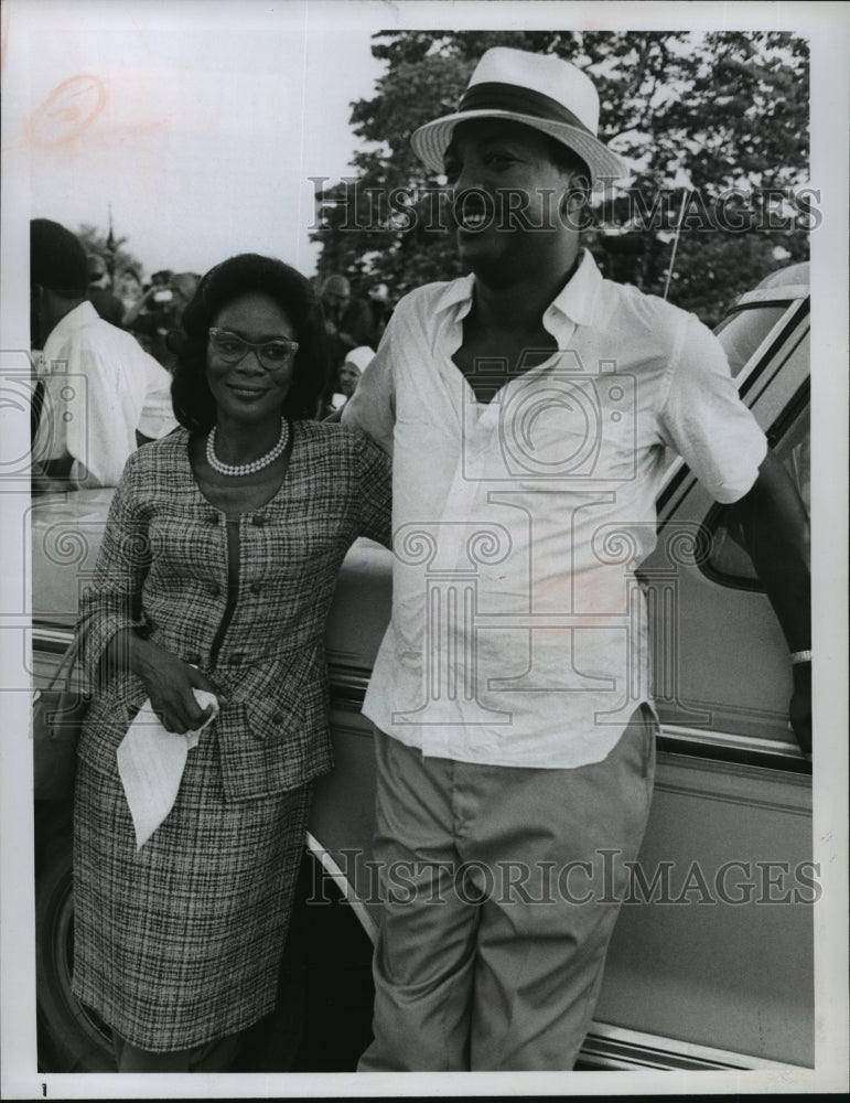 1978, Cicely Tyson and Paul Winfield in KIng - mjp03515 - Historic Images