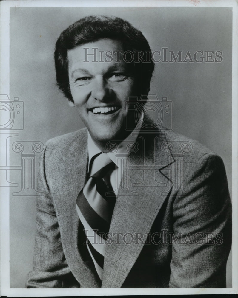 1977 Press Photo Tom Kennedy, host of "Name That Tune" - mjp03553 - Historic Images