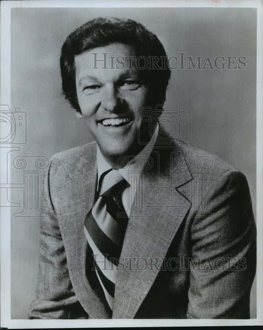 1977 Press Photo Tom Kennedy, host of "Name That Tune" - mjp03553 - Historic Images