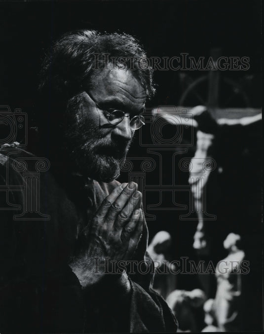 1978 Press Photo Terrence Knapp portraying Father Joseph Damien de Veuster - Historic Images