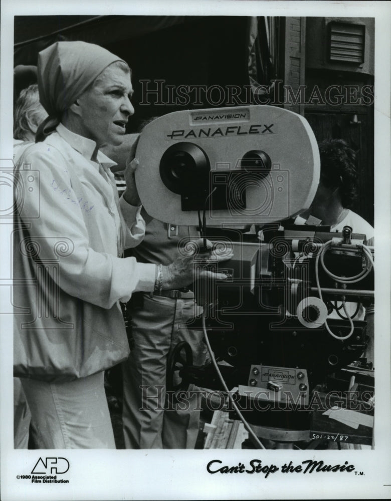 1981 Press Photo Nancy Walker Directing Can&#39;t Stop the Music - mjp03810-Historic Images