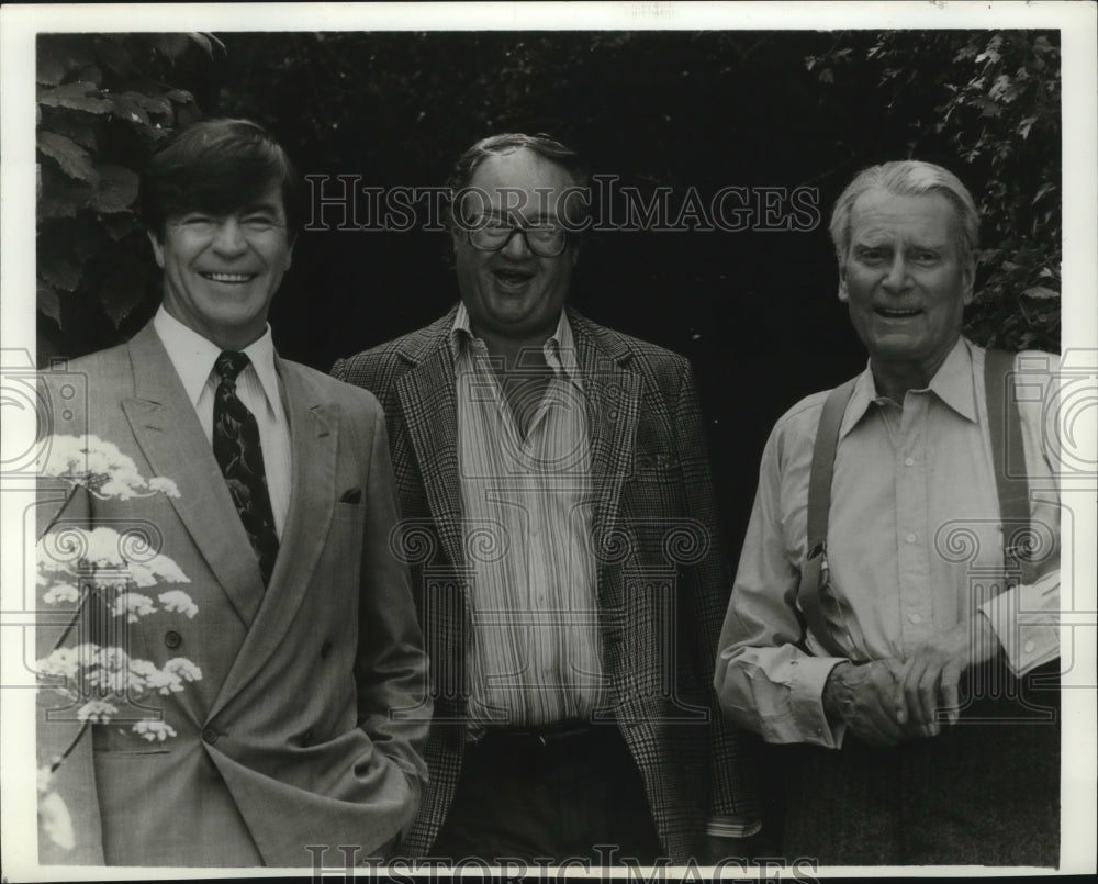 1984 Press Photo John Mortimer and Alan Bates in A Voyage Round My Father. - Historic Images