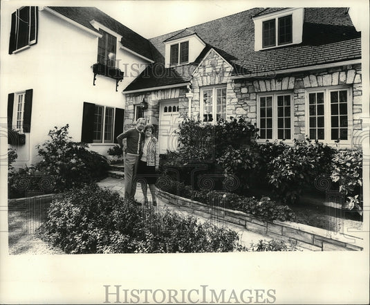 1970 Press Photo Actor Robert Young at his home in Beverly Hills, California.- Historic Images