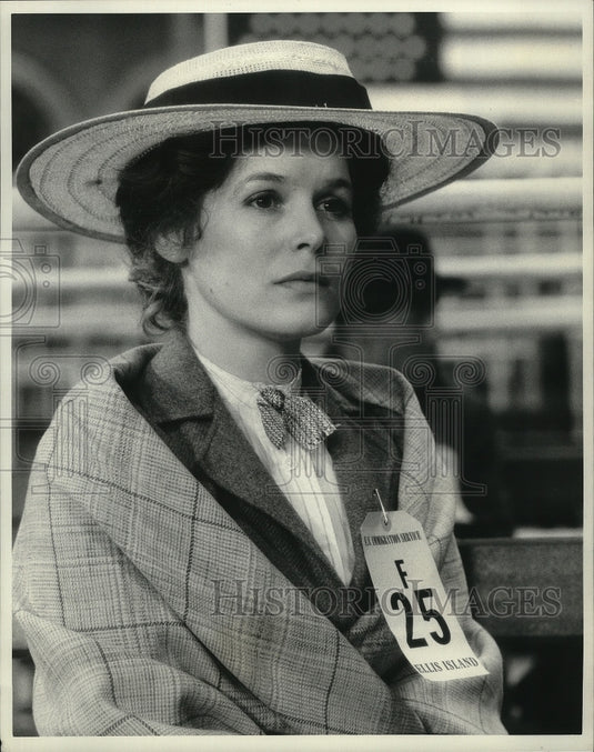 1984 Press Photo Alice Krige stars in Ellis Island. - mjp04708 - Historic Images