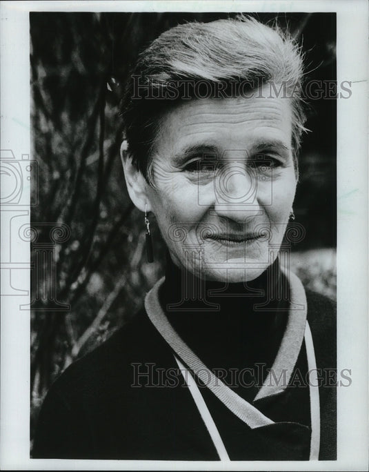 1983 Bella Lewitzky, modern dance choreographer.-Historic Images