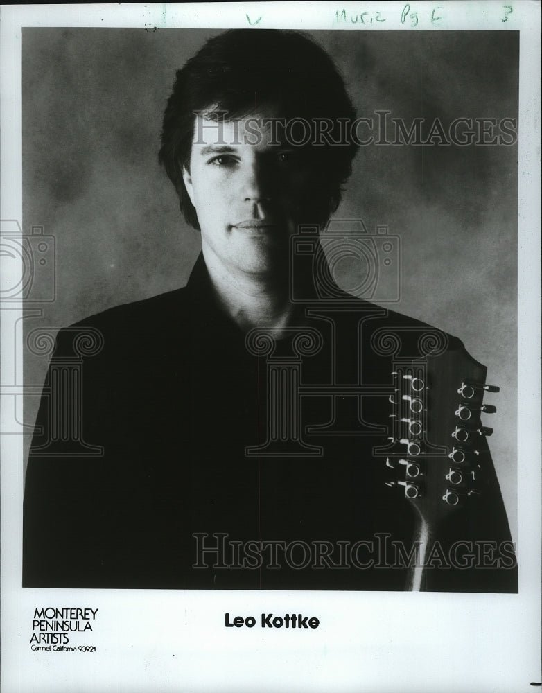 1987, Leo Kottke, folk singer and guitarist. - mjp04923 - Historic Images