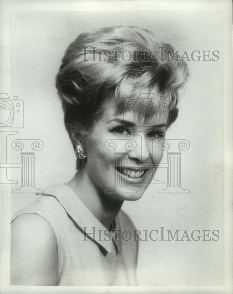 1965 Press Photo Sally Ann Howes, actress. - mjp05069 - Historic Images