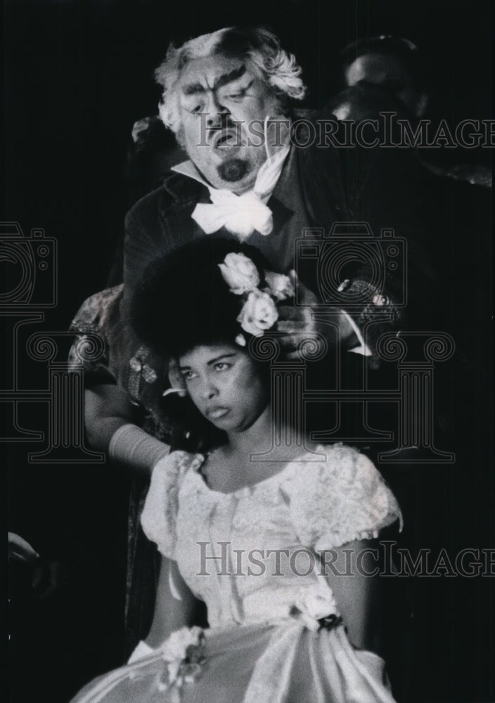 1978 Press Photo Frank Wozniak and Carol Haywood in Tales of Hoffmann. - Historic Images