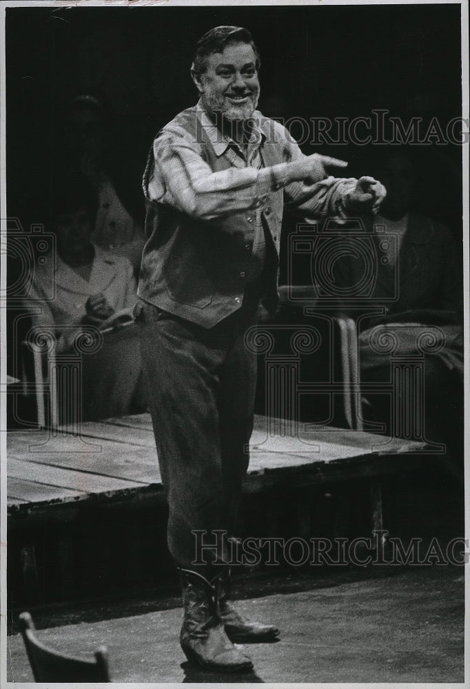 1969, Earl Wrightson stars in Paint Your Wagon at the Melody Top. - Historic Images