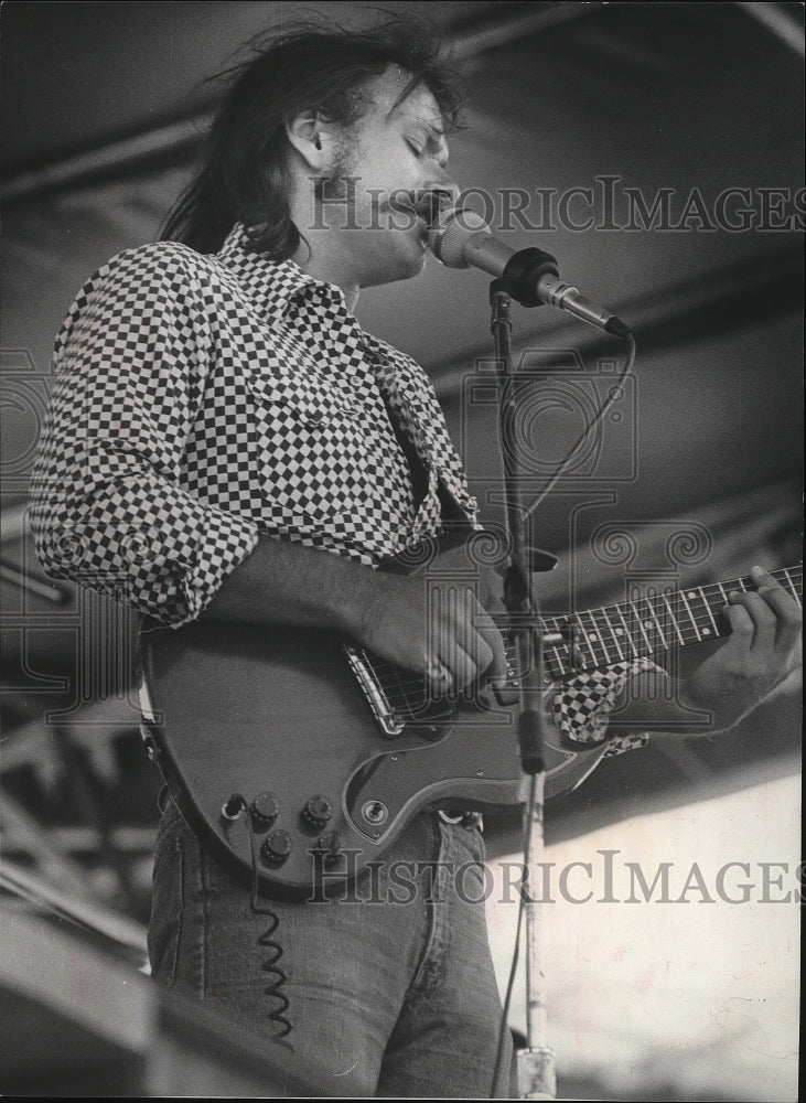 1974 Press Photo Jesse Colin Young, folk singer, songwriter and musician.- Historic Images