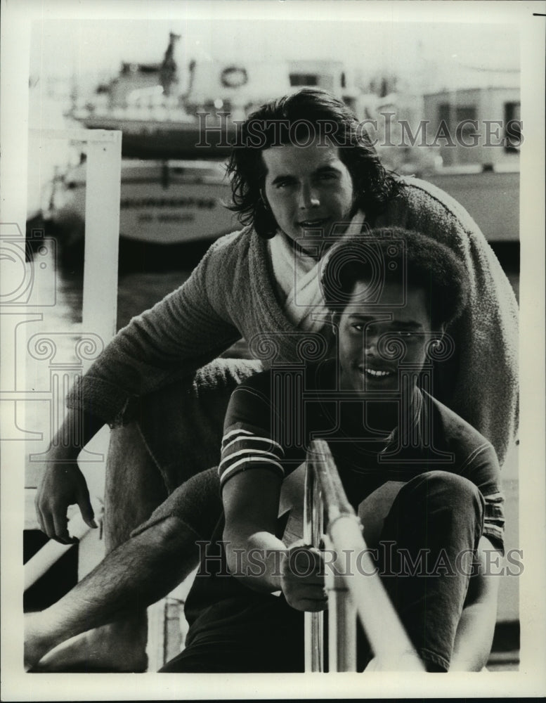 1973 Press Photo Desi Arnaz Jr. and Mike Evans in The Voyage of the Yes. - Historic Images