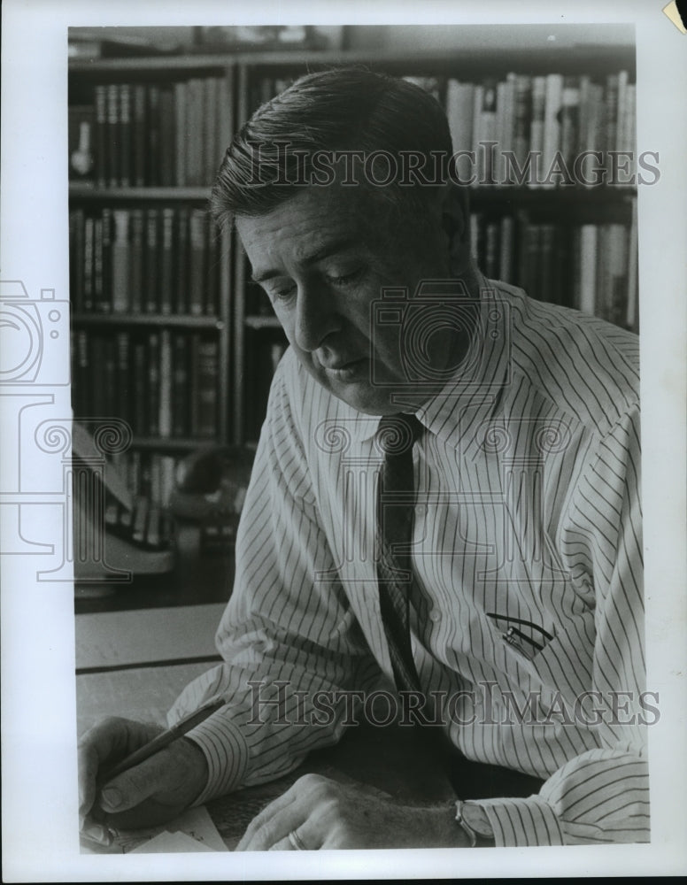 1969 Press Photo Ralph Lapp, nuclear physicist. - mjp06365 - Historic Images