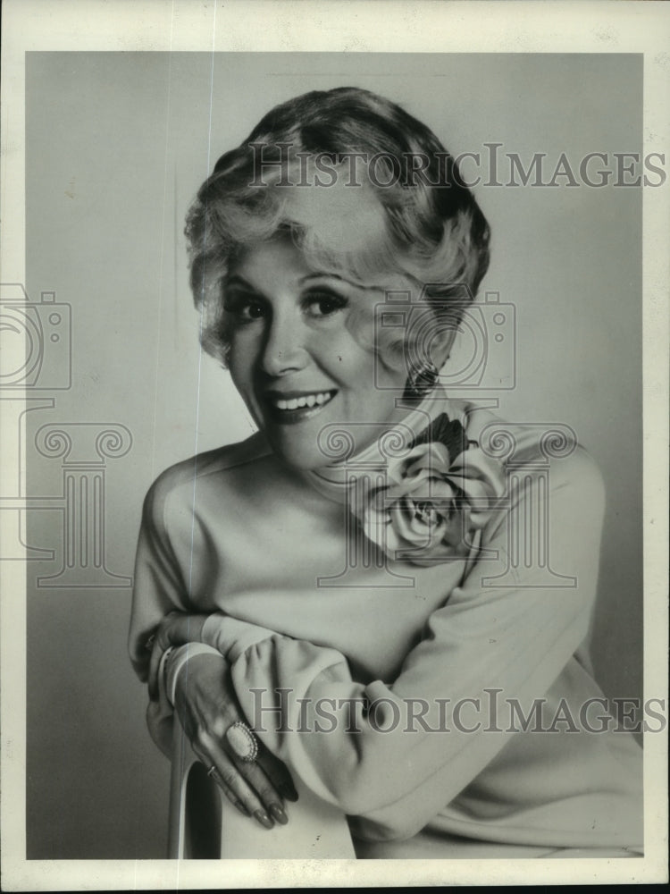 1975 Press Photo Rona Barrett, Hollywood columnist on Good Morning America. - Historic Images