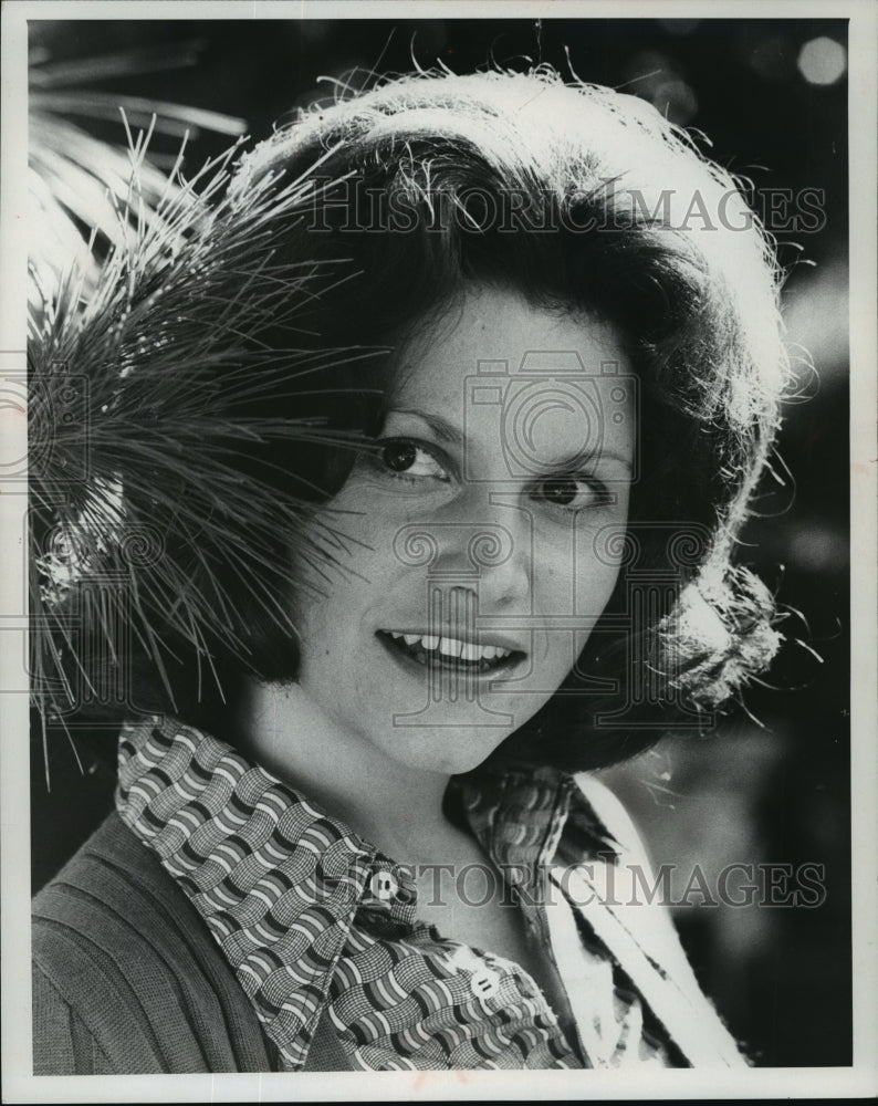 1975 Press Photo Portrait of Lee McCain, Actress - mjp06799 - Historic Images