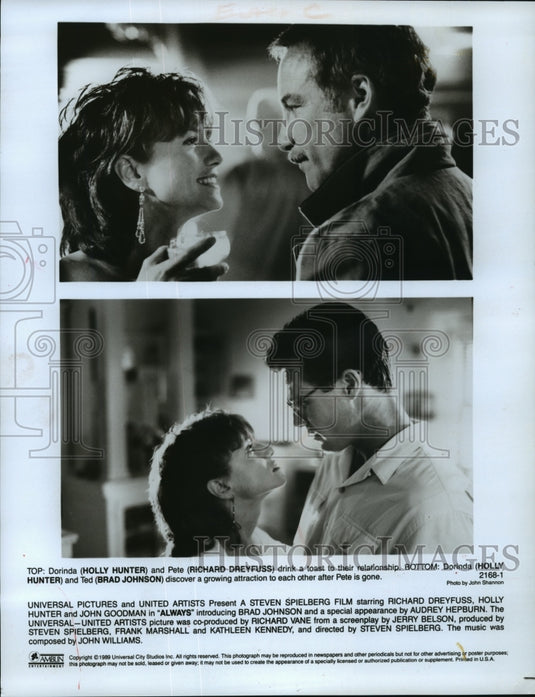 1990, Holly Hunter and Co-Stars in "Always" - mjp06800 - Historic Images