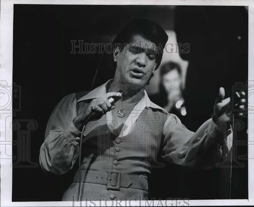 1970 Press Photo Dick Jensen, Singer, at The Attic - mjp06890-Historic Images