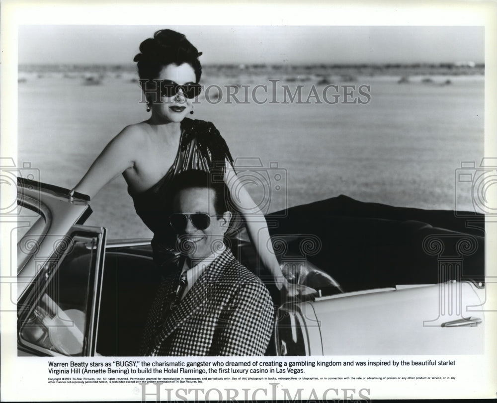 1991, Warren Beatty and Annette Bening in "Bugsy" - mjp06981 - Historic Images