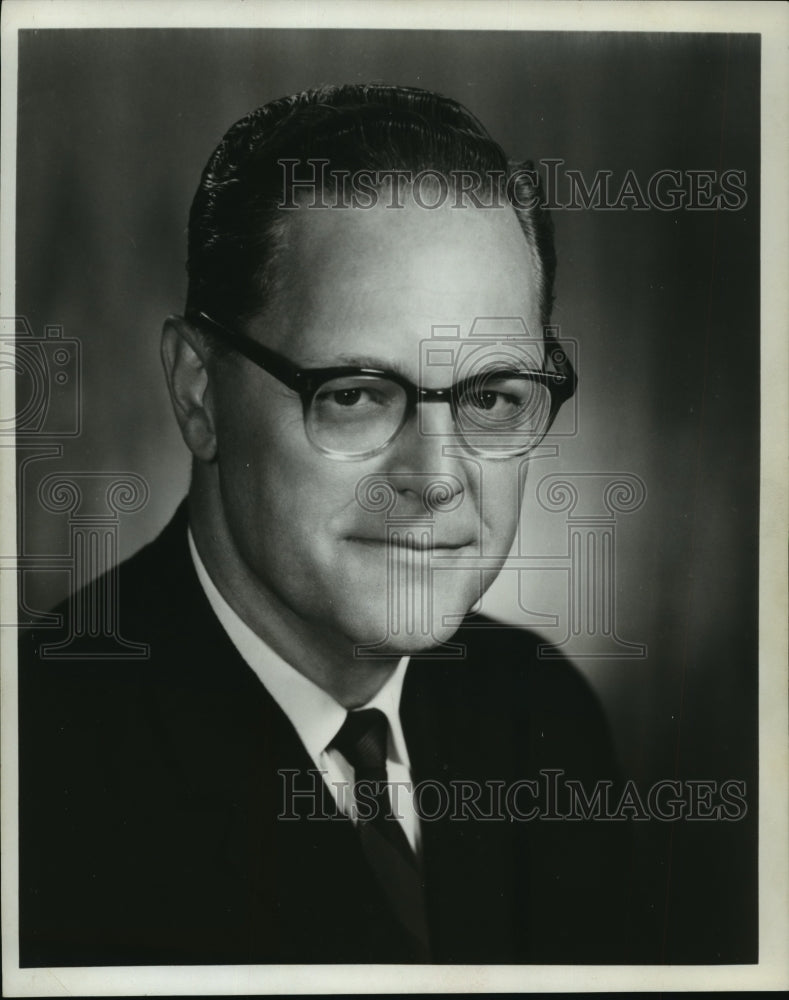1968 Press Photo Carl Zimmermann, TV6 News and Public Affairs Director-Historic Images