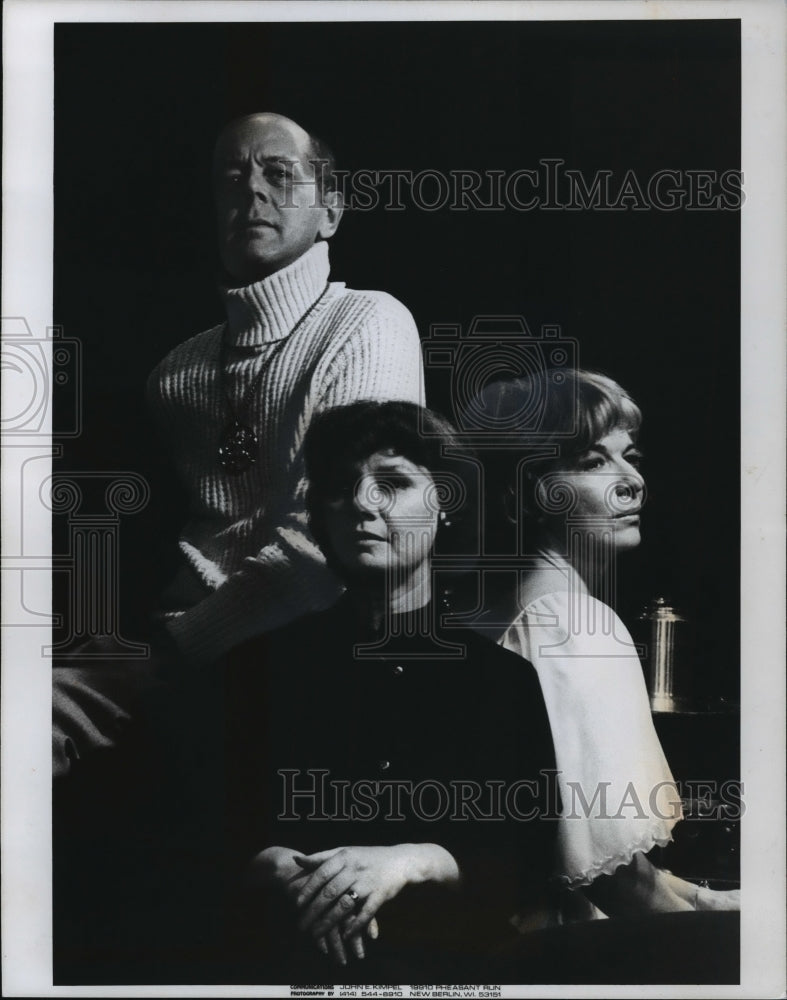 1977, Harry Zummach, Ruth Schudson and Beryl Bonnen in &quot;Old Times&quot; - Historic Images