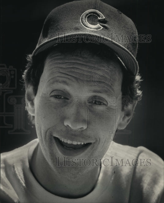 1986 Press Photo Portrait of Billy Crystal, Comedian - mjp07278-Historic Images