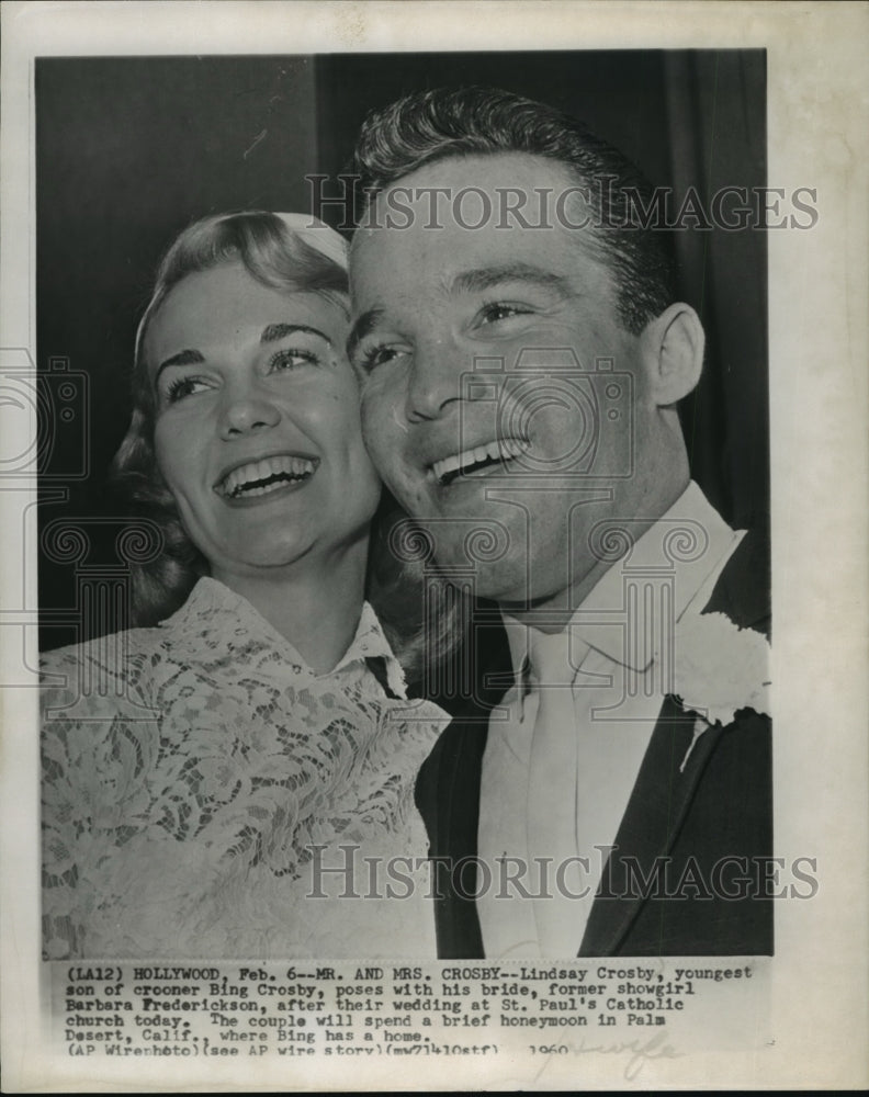 1960 Press Photo Lindsay Crosby Poses with His New Bride Barbara Frederickson - Historic Images