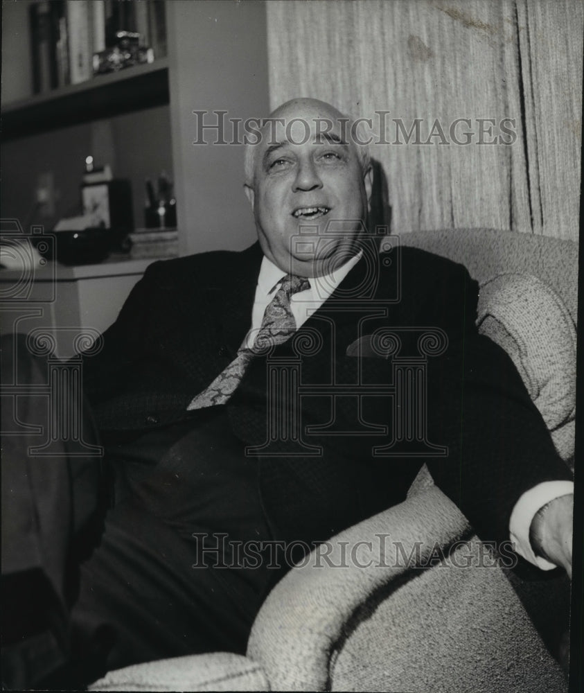 1966 Press Photo Richard Crooks Relaxes in the Den of His Home - mjp07303 - Historic Images