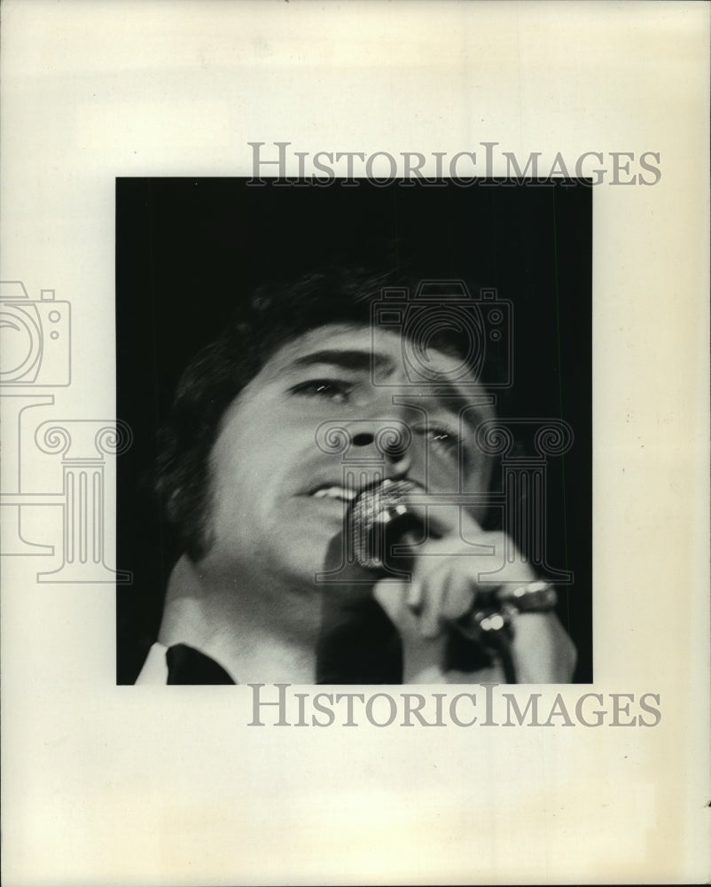 1970 Press Photo Head Shot of Engelbert Humperdinck, Singer - mjp07420 - Historic Images