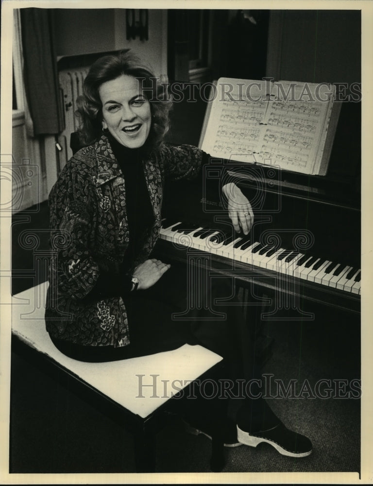 1980 Press Photo Lee Dougherty, soprano singer - mjp07516 - Historic Images
