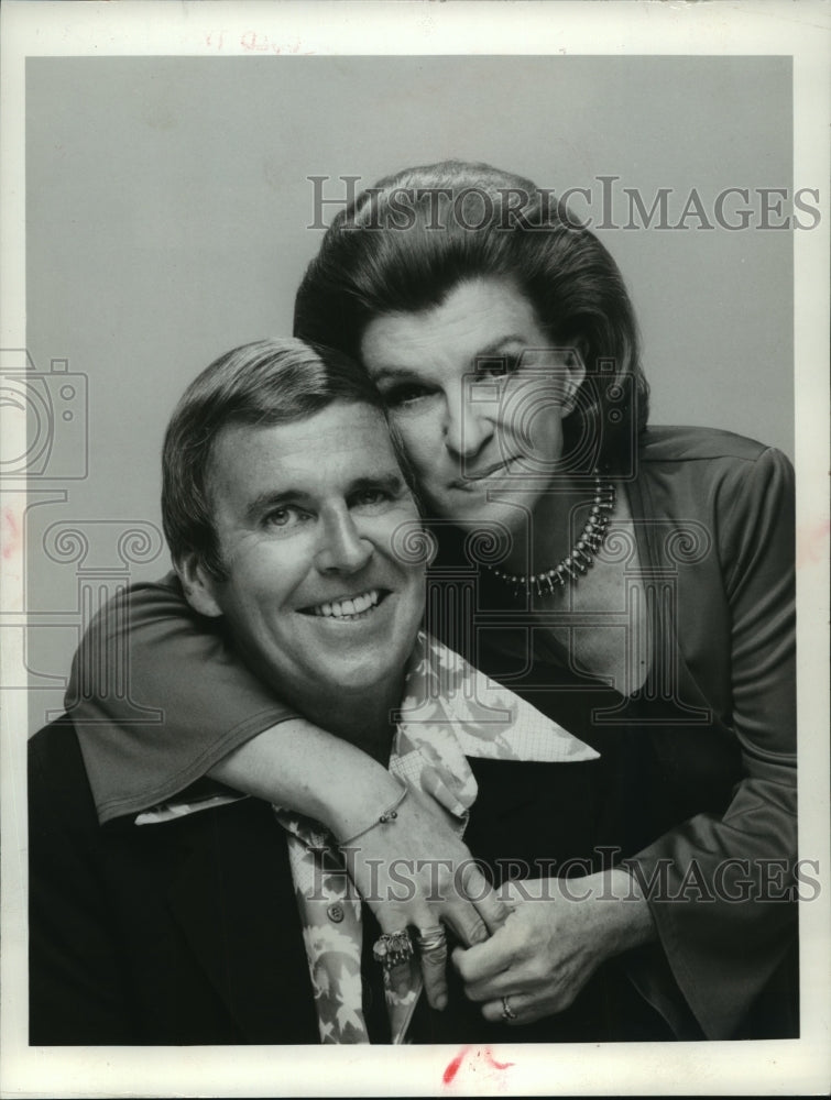 1975 Press Photo Paul Lynde and Nancy Walker from &quot;The Paul Lynde Comedy Hour&quot; - Historic Images