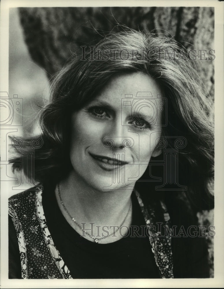 1977 Press Photo Mariclare Costello in &quot;The Fitzpatricks&quot; - mjp07664 - Historic Images