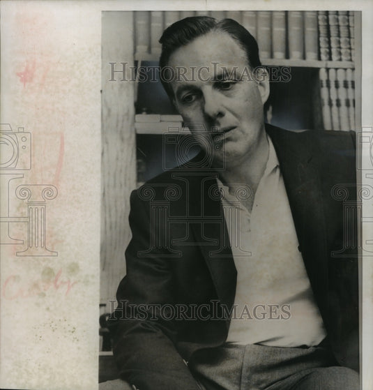 1959 Press Photo Bob Crosby, Orchestra Leader, Was Stabbed Twice in Arm by Wife-Historic Images