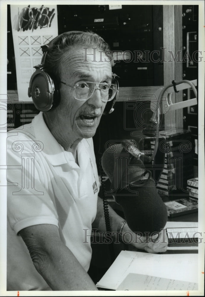 1993 Press Photo Joe Dorsey on WOKY-AM - mjp07934- Historic Images
