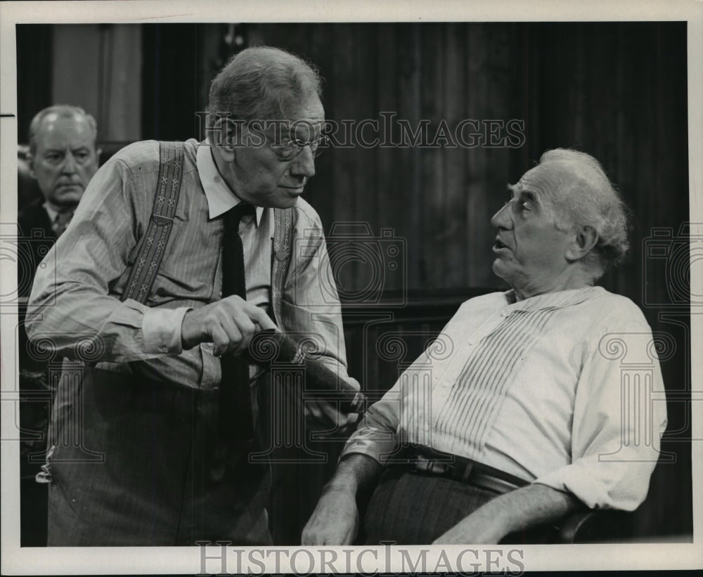 1965 Press Photo Melvyn Douglas and Ed Begley in &quot;Inherit the Wind&quot; on NBC - Historic Images