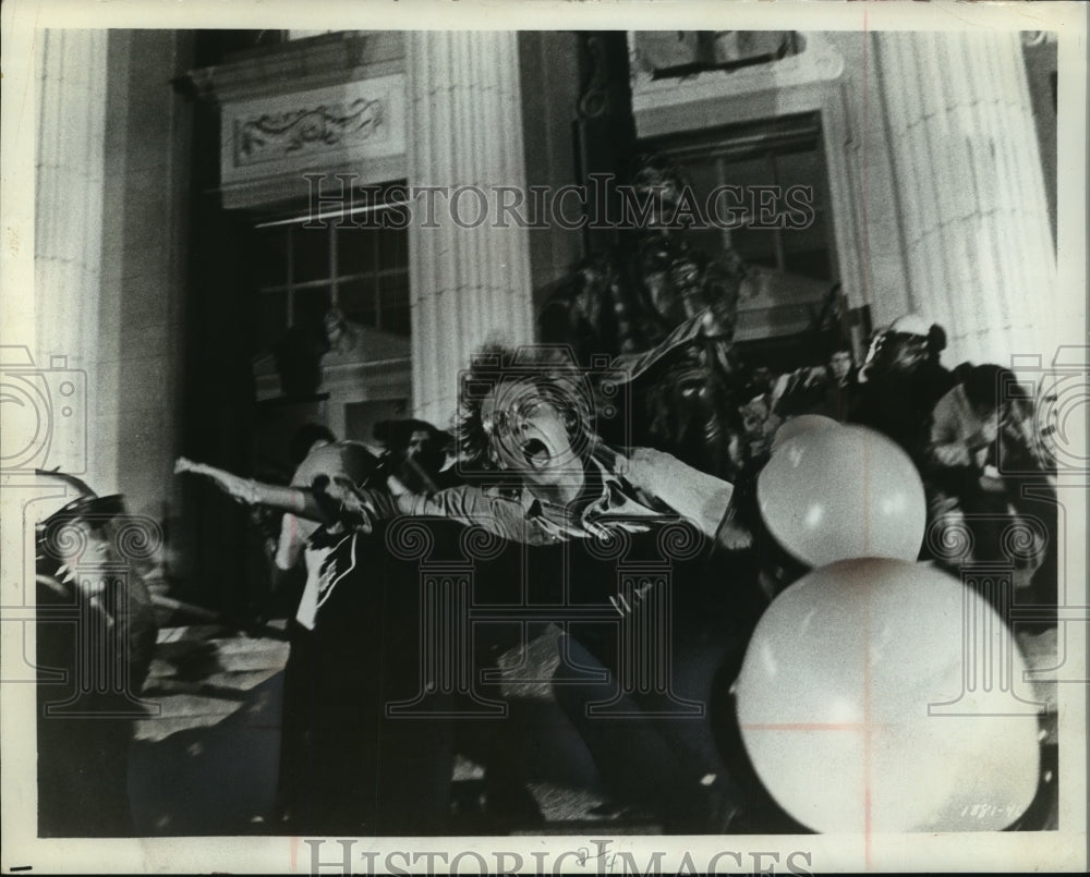 1970 Press Photo Bruce Davison in "The Strawberry Statement" - mjp08441 - Historic Images