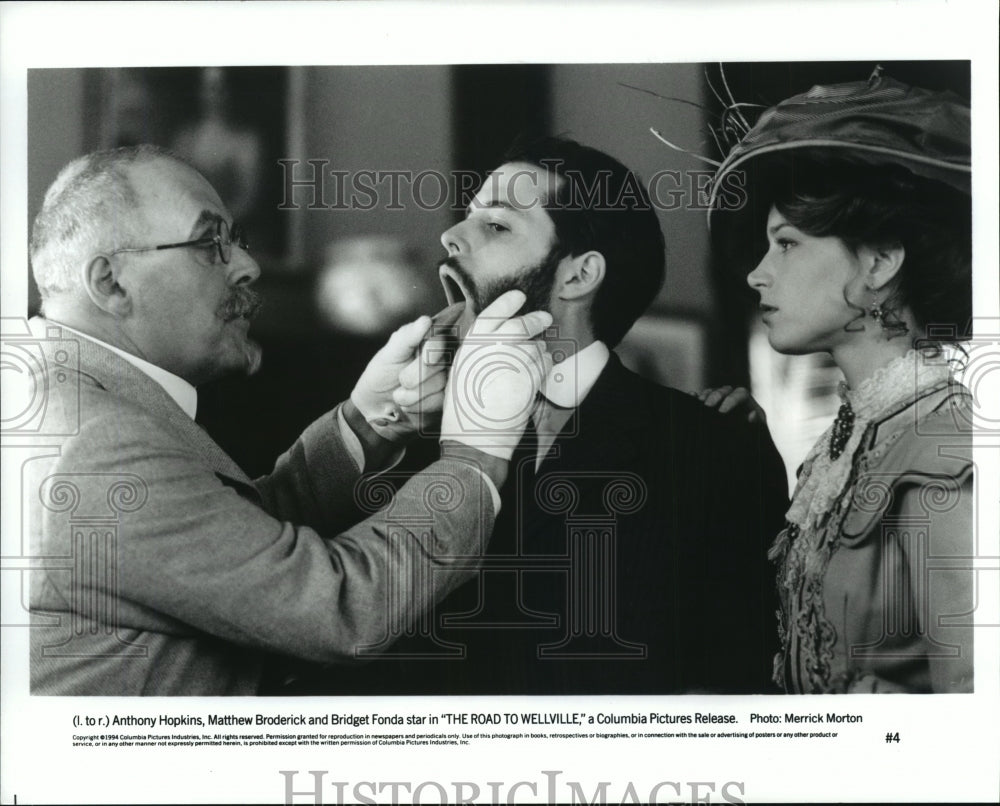 1994, Anthony Hopkins, Matthew Broderik in " The Road To Wellville." - Historic Images