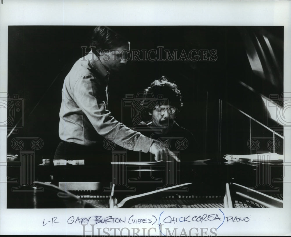 1984, Jazz composer Gary Burton and Chick Corea, pianist. - mjp09202 - Historic Images