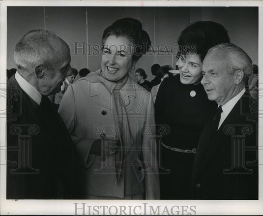 1970 Press Photo Phyllis Curtin & Hans Heinsheimer, speakers at Symphony Seminar - Historic Images